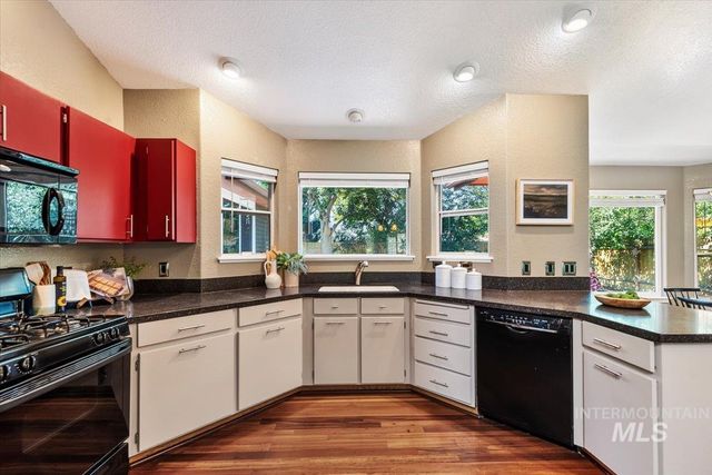5695 S Kalmia, Boise, ID 83716