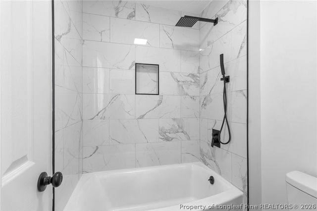 2027 Gillingham Circle, Fayetteville, NC 28304