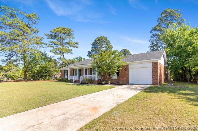 2027 Gillingham Circle, Fayetteville, NC 28304