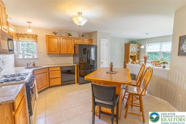 4227 Bedford Drive, Bethlehem Twp, PA 18020