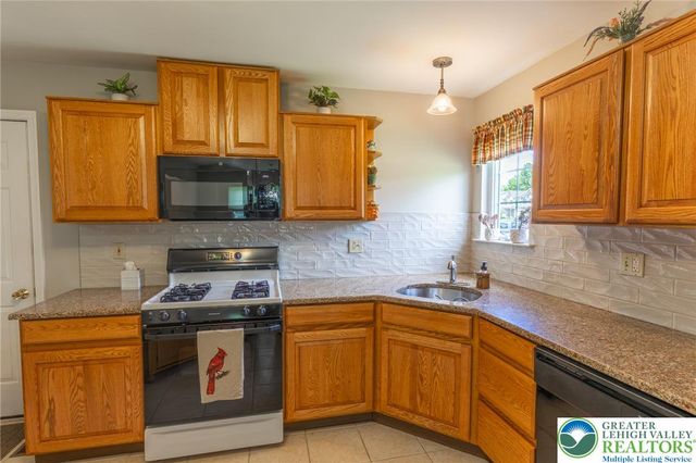 4227 Bedford Drive, Bethlehem Twp, PA 18020