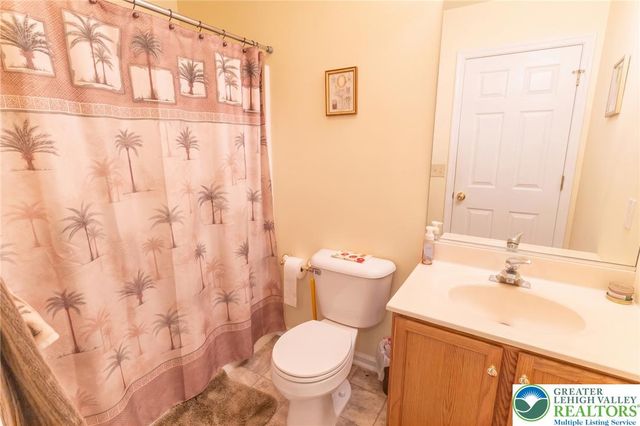 4227 Bedford Drive, Bethlehem Twp, PA 18020