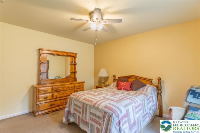 4227 Bedford Drive, Bethlehem Twp, PA 18020