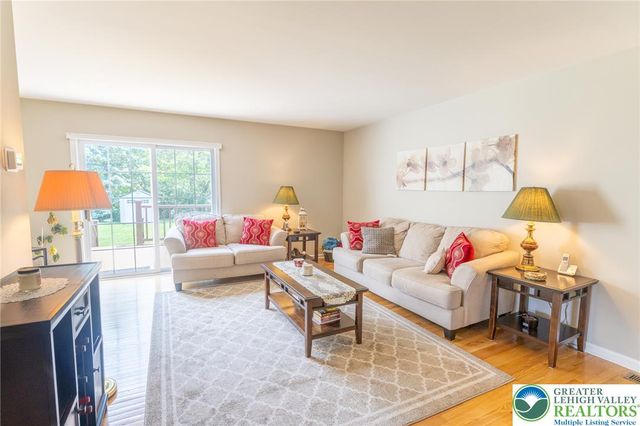 4227 Bedford Drive, Bethlehem Twp, PA 18020