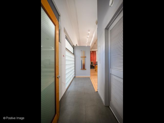 400 N Racine Avenue 105, Chicago, IL 60642