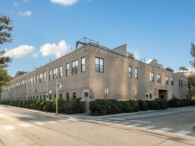 400 N Racine Avenue 105, Chicago, IL 60642