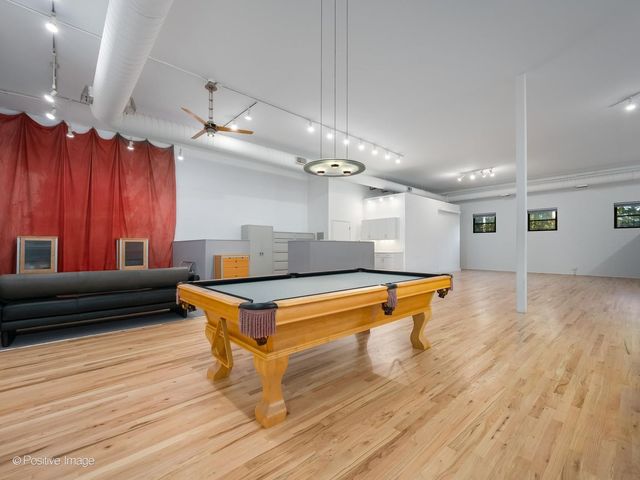 400 N Racine Avenue 105, Chicago, IL 60642