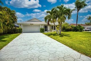 5036 SW 9th PL, Cape Coral, FL 33914