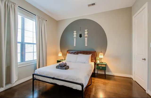 4001 Dallas Street A, Houston, TX 77023