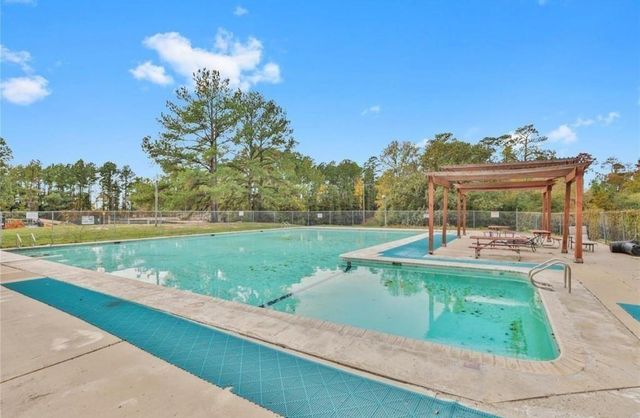 146 Iris, Livingston, TX 77351