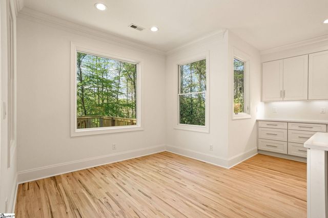 1 Touch Me Not Trail, Landrum, SC 29356