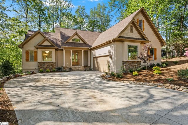1 Touch Me Not Trail, Landrum, SC 29356