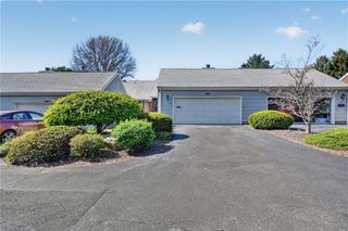 142 ROSCOMMON PLACE, Peters Twp, PA 15317