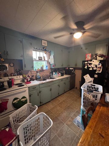 808 W 1st Street, Hampton, SC 29924