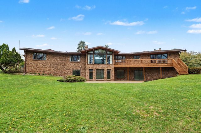 56585 Fairway Drive, Paw Paw Twp, MI 49079