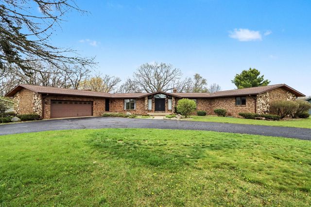 56585 Fairway Drive, Paw Paw Twp, MI 49079