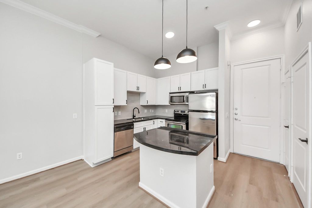 6363 San Felipe Street 460, Houston, TX 77057