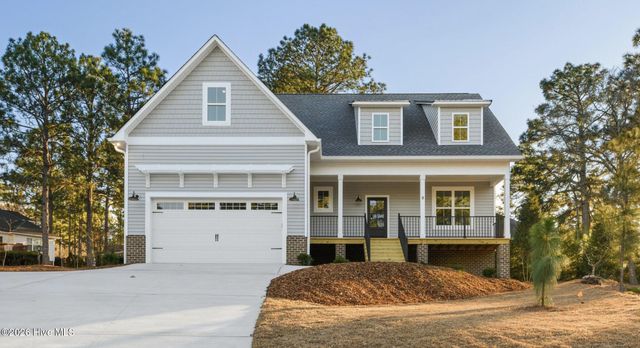 7 Calhoun Lane, Pinehurst, NC 28374