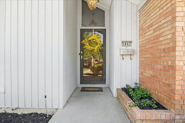 5847 S 67th East Avenue, Tulsa, OK 74145