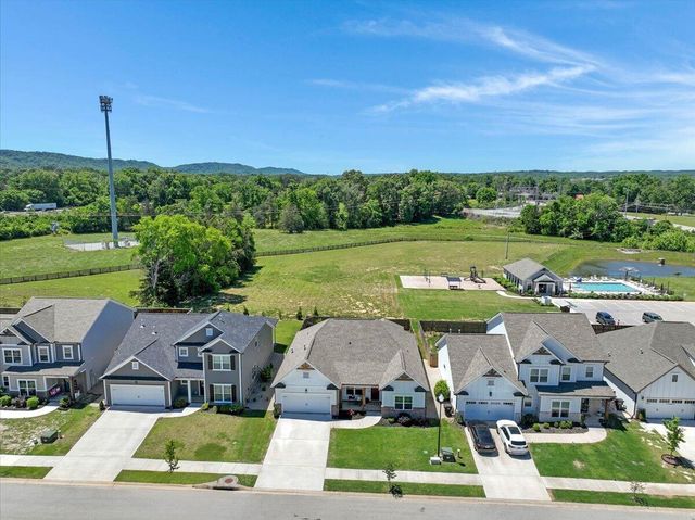 8794 Knolling Loop 43, Ooltewah, TN 37363