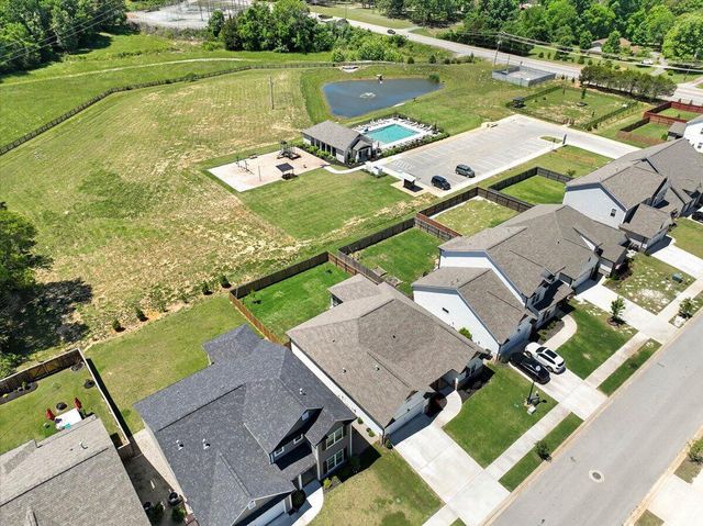 8794 Knolling Loop 43, Ooltewah, TN 37363