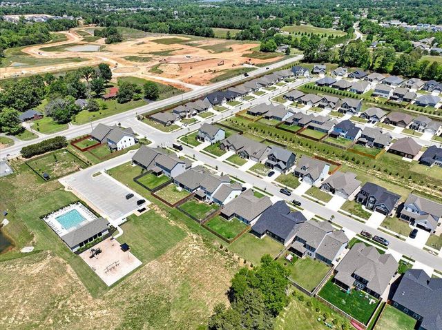 8794 Knolling Loop 43, Ooltewah, TN 37363