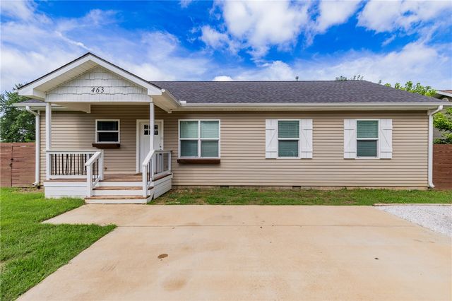 463 N Davis Street, Pea Ridge, AR 72751