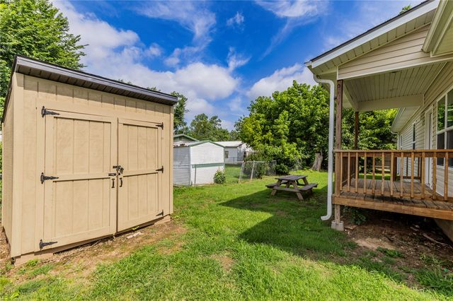 463 N Davis Street, Pea Ridge, AR 72751