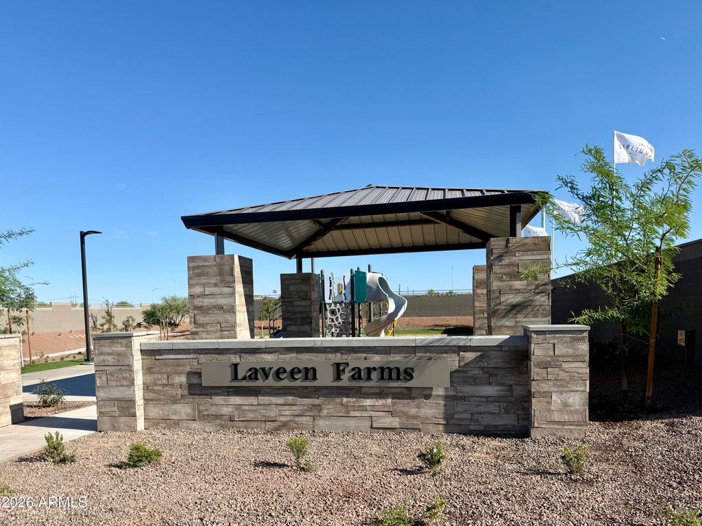 Image 19 of property listing at 6443 S 78TH Lane, Laveen, AZ 85339