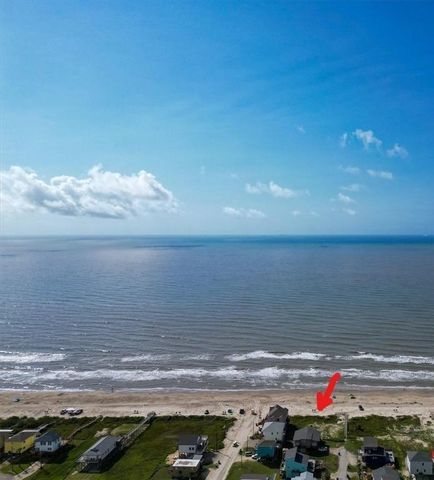 126 Detenbeck Avenue, Surfside Beach, TX 77541