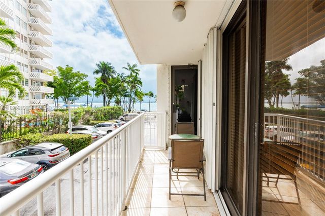 1440 Brickell Bay Dr 203, Miami, FL 33131