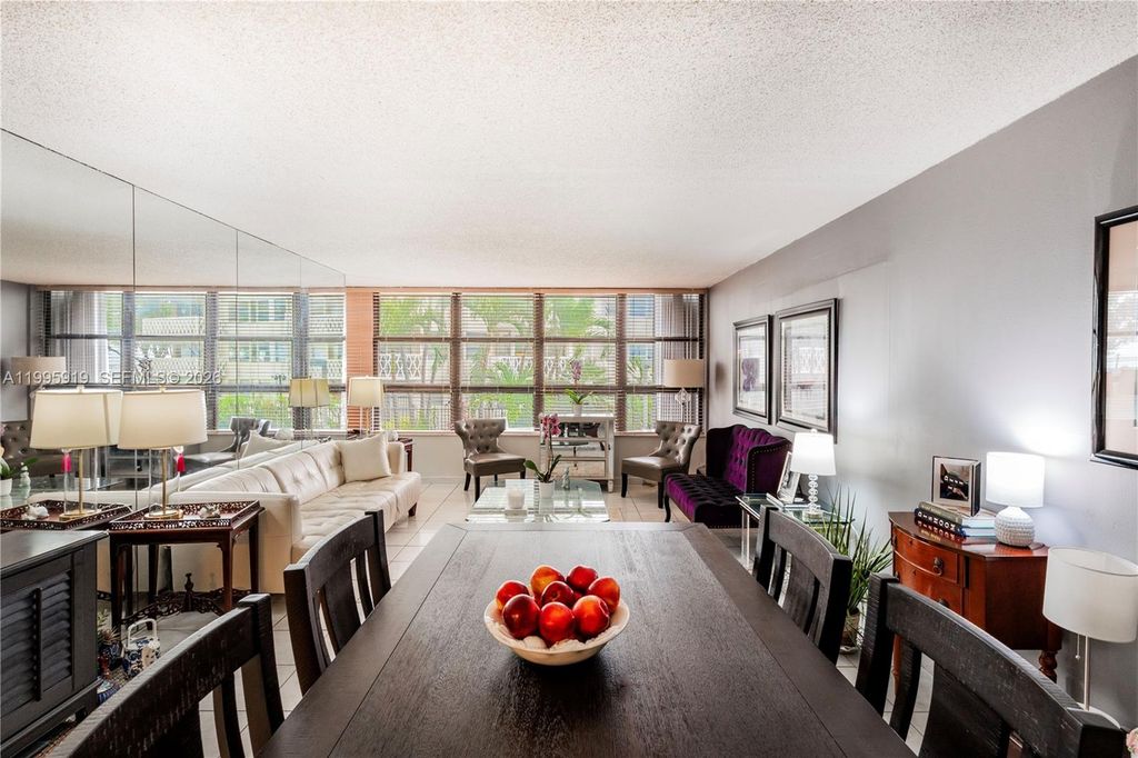 1440 Brickell Bay Dr 203, Miami, FL 33131