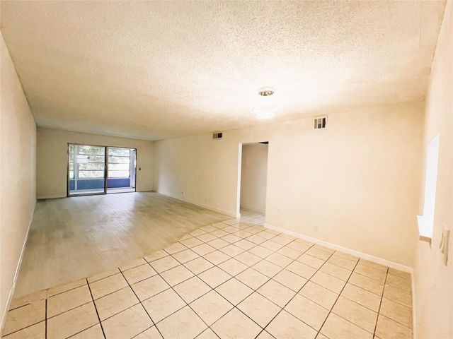 2502 Antigua Terrace K-1, Coconut Creek, FL 33066