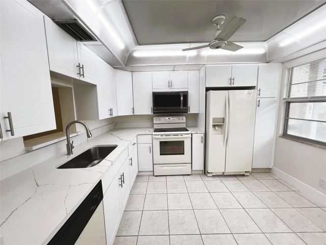 2502 Antigua Terrace K-1, Coconut Creek, FL 33066