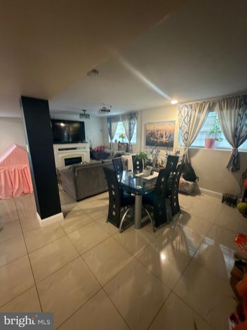 1005 LANDOVER DR, Reading, PA 19605