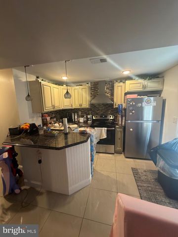 1005 LANDOVER DR, Reading, PA 19605