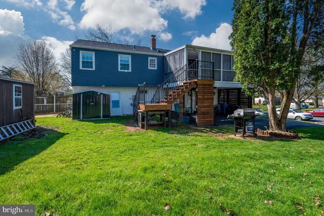 1005 LANDOVER DR, Reading, PA 19605