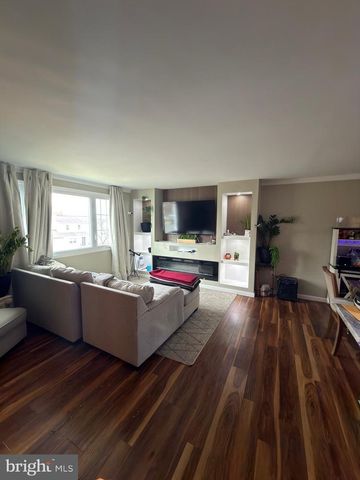 1005 LANDOVER DR, Reading, PA 19605