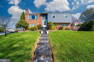 1005 LANDOVER DR, Reading, PA 19605