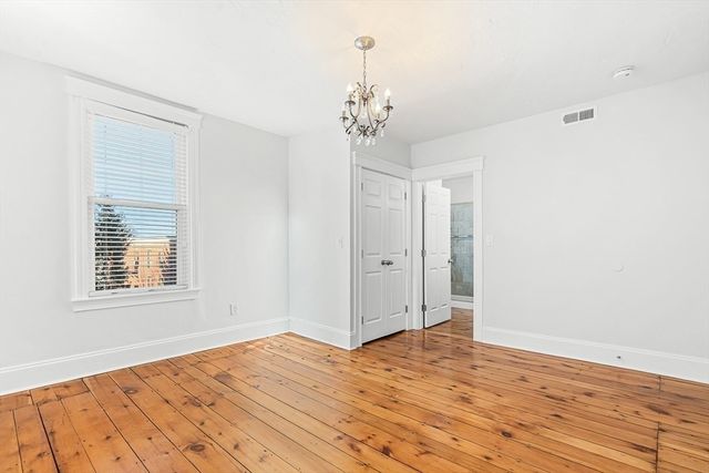 11 Symonds St 2, Salem, MA 01970