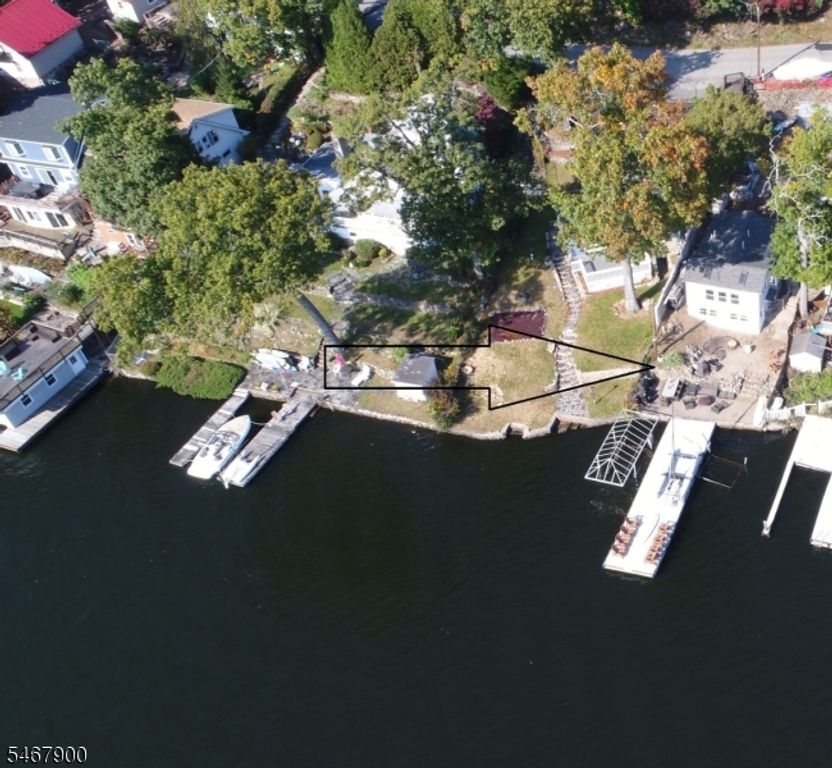 76 Ithanell Rd, Hopatcong Boro, NJ 07843 — exterior