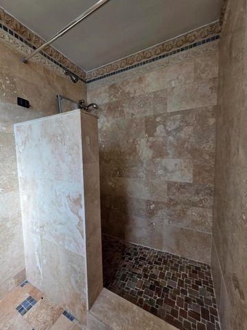 201 S Lakeside Drive 8, Lake Worth Beach, FL 33460