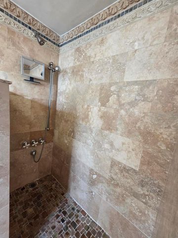 201 S Lakeside Drive 8, Lake Worth Beach, FL 33460