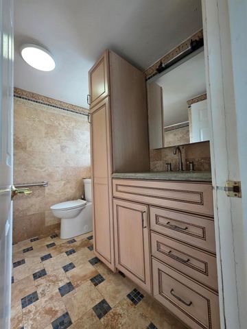 201 S Lakeside Drive 8, Lake Worth Beach, FL 33460