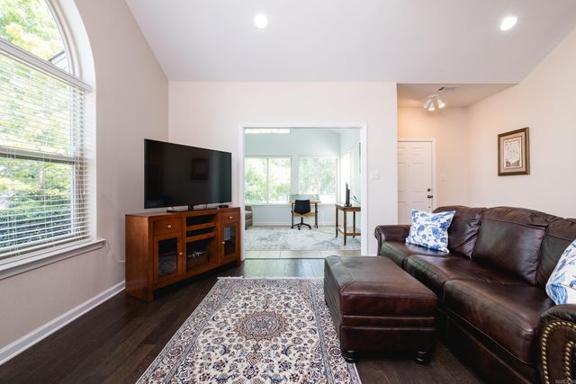 393 Mountain Terrace Circle, Maumelle, AR 72113