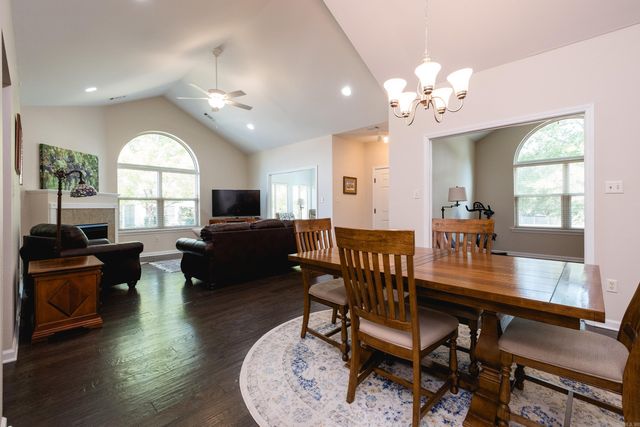 393 Mountain Terrace Circle, Maumelle, AR 72113