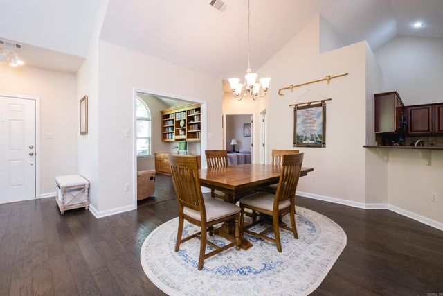 393 Mountain Terrace Circle, Maumelle, AR 72113