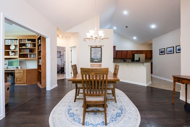 393 Mountain Terrace Circle, Maumelle, AR 72113