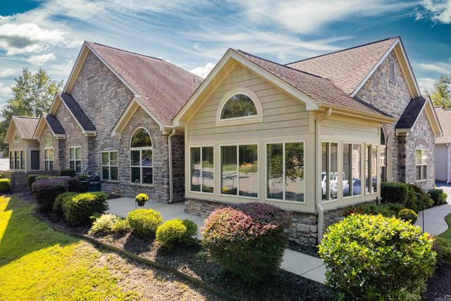 393 Mountain Terrace Circle, Maumelle, AR 72113