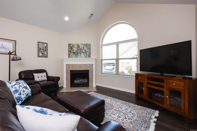 393 Mountain Terrace Circle, Maumelle, AR 72113